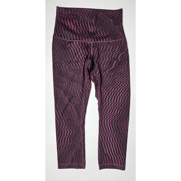 Lululemon Wunder Under Hi-Rise Crop size 6 - Picture 5 of 8